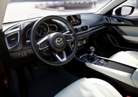 Nowa Mazda 3 w nowym salonie Mazdy
